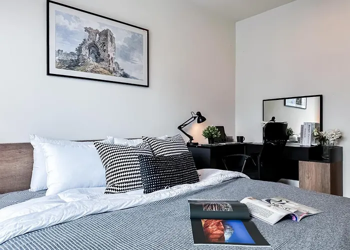 Luxury City-scape 2br - Ultra Fast Wifi - Asoke Apartment