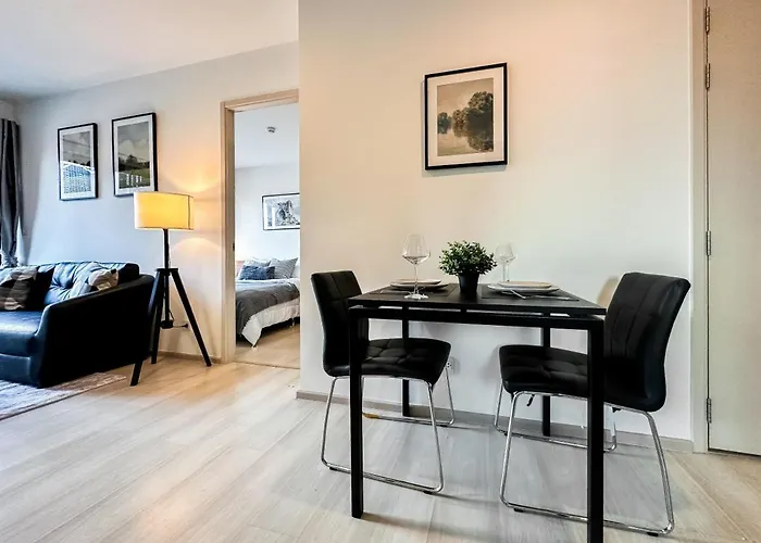 Luxury City-scape 2br - Ultra Fast Wifi - Asoke Bangkok